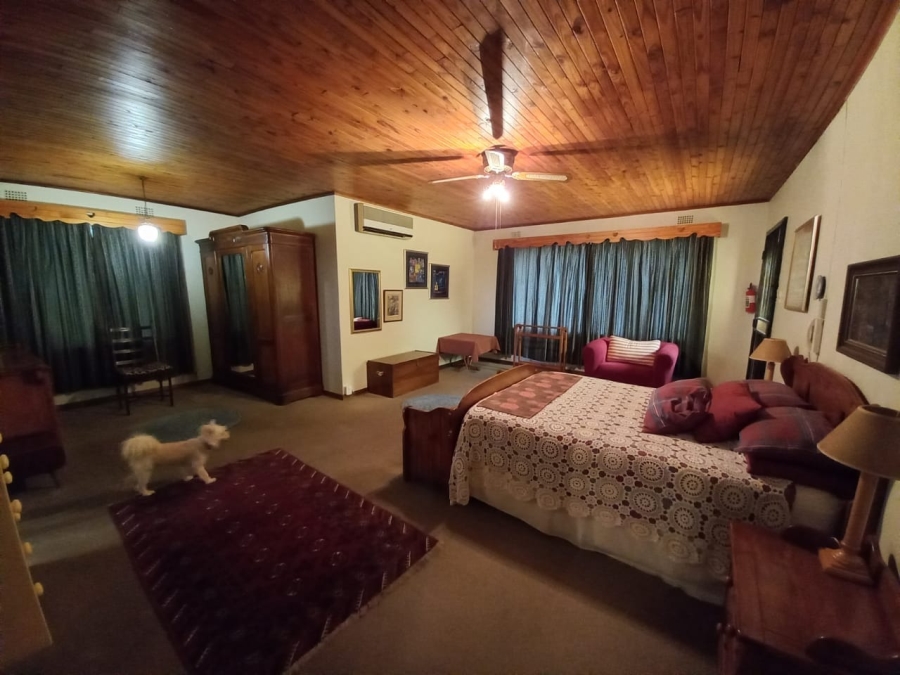 7 Bedroom Property for Sale in Rustenburg Rural North West